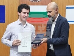 Варна - международни олимпиади и състезания - участници - награди