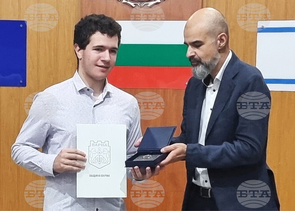 Община Варна отличи медалисти от международни олимпиади