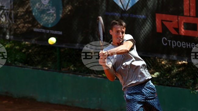 Виктор Марков се класира за полуфиналите на двойки на турнир по тенис в САЩ