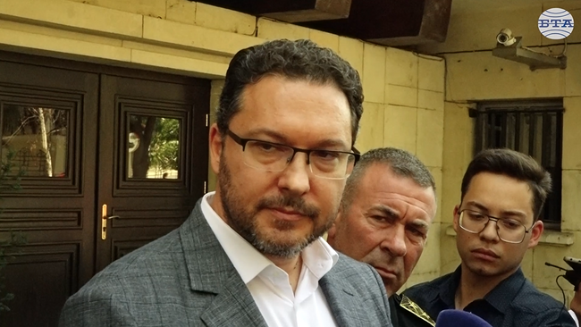 Над 1000 са пожарите тази седмица, установени са над 330 палежа, които са умишлени или по невнимание, каза министърът на вътрешните работи Даниел Митов