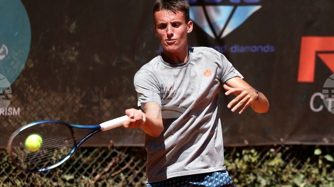 Виктор Марков достигна до четвъртфиналите на сингъл на турнир по тенис в Мексико