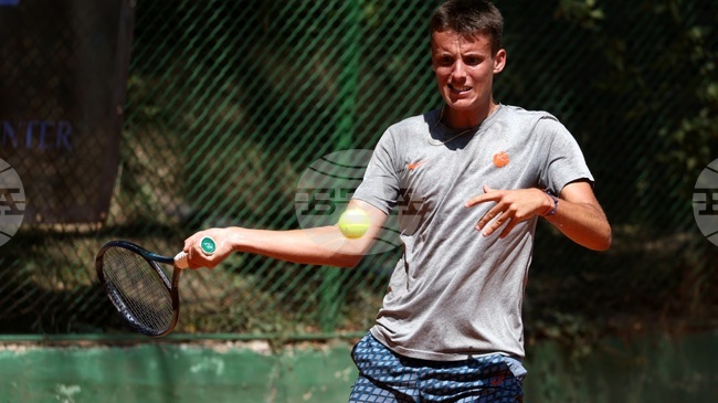 Виктор Марков с победи на сингъл и на двойки на турнир по тенис в Мексико