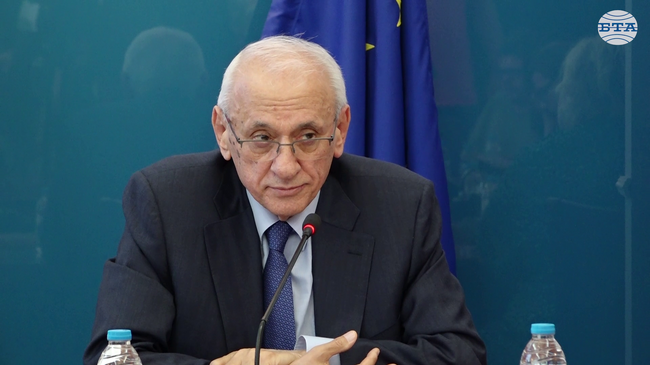 Мобилно приложение, което предоставя информация за цените на лекарствата в България, беше представено в Министерството на здравеопазването