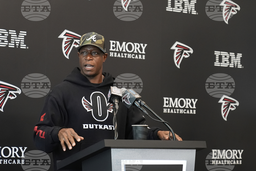 Titans Falcons Football