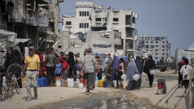 Най-малко 25 души са загинали при израелски обстрел близо до пунктове за раздаване на помощи в ивицата Газа