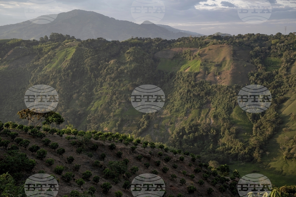 APTOPIX Colombia Indigenous Youth Recruitment