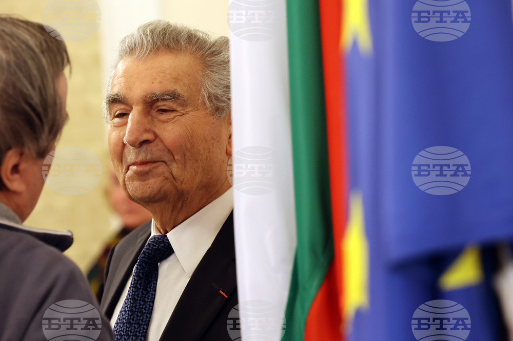 Парламент - Михаел Бар-Зоар - посещение