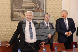 Парламент - Михаел Бар-Зоар - посещение