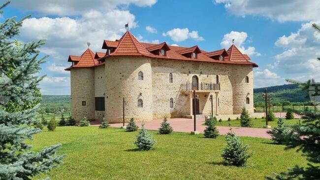 МОЛДПРЕС: Открийте село Иванча, което е едно от най-живописните и богати на история места в Молдова 