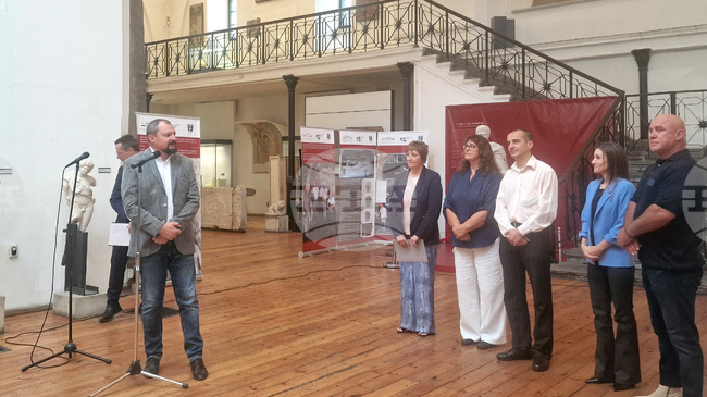 Изложбата „Блясъкът на елинистическото злато - повелителят на Сакар“ бе открита