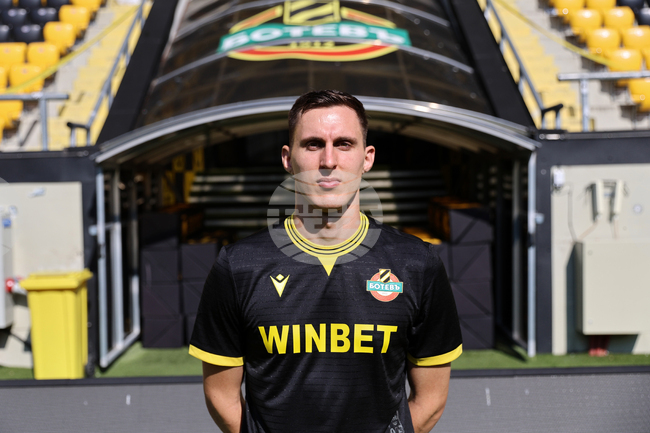 Ботев Пловдив привлече национала Симеон Петров