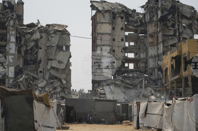 Израел мобилизира хиляди войници от резерва за нови сражения в Газа