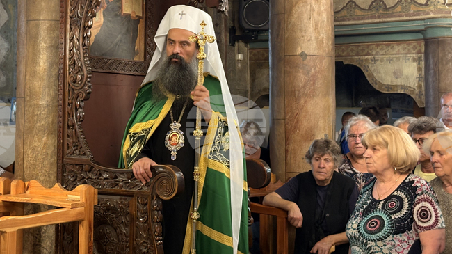 Нека да подражаваме на Божията майка, каза патриарх Даниил в Ихтиман