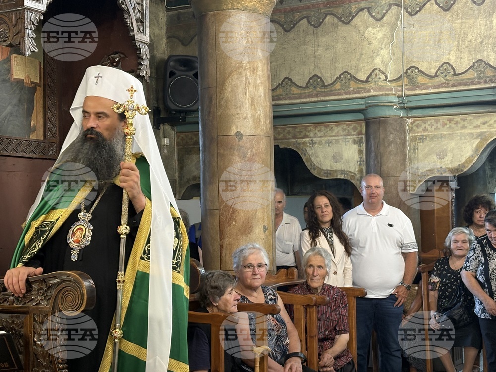 Патриарх Даниил ще възглави Преждеосвещена света литургия в Ихтиман, а в Долна баня ще отслужи малко повечерие