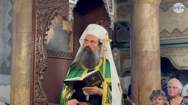 Нека да подражаваме на Божията майка, каза патриарх Даниил в Ихтиман