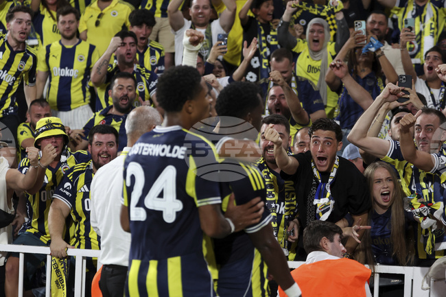 Фенербахче елиминира Фейнерод, Брюж отстрани Залцбург в третия квалификационен кръг на Шампионска лига