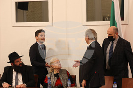 Парламент - Михаел Бар-Зоар - посещение