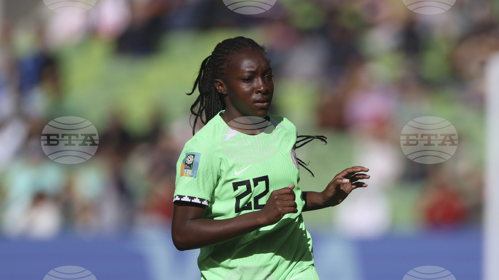 NWSL Multitalented Alozi Soccer