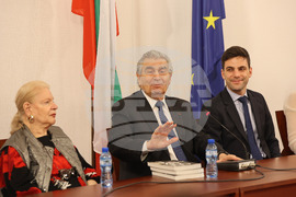 Парламент - Михаел Бар-Зоар - посещение