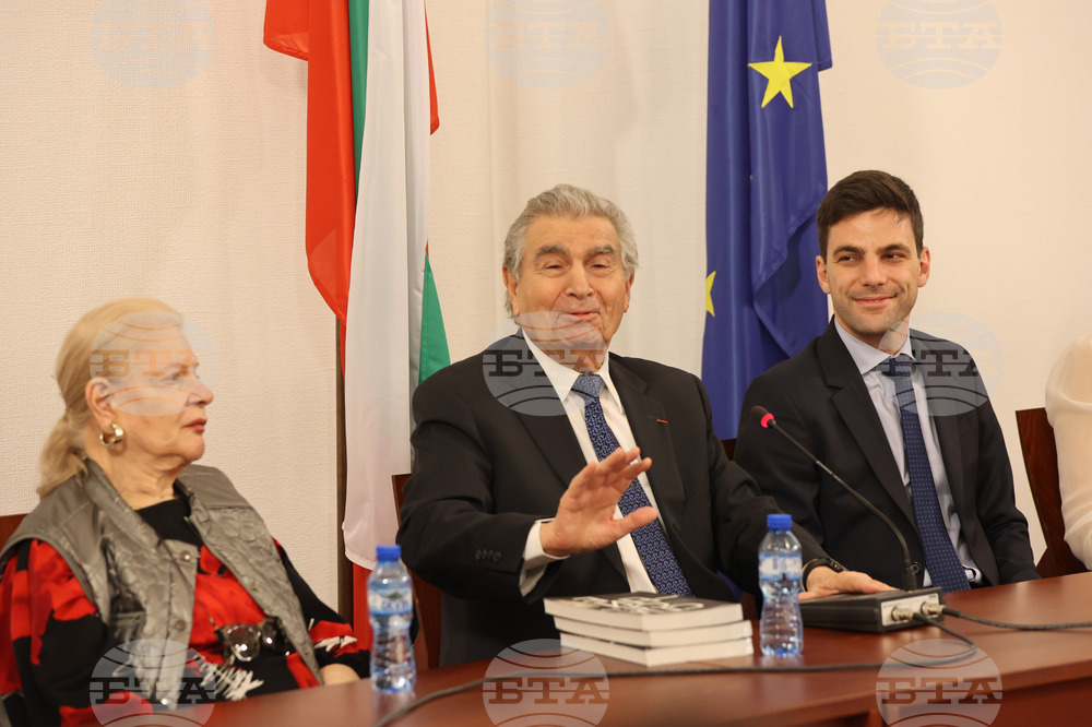 Парламент - Михаел Бар-Зоар - посещение