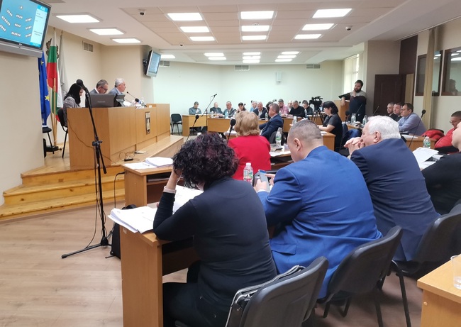 Общински съвет Плевен: Над 5 млн. лева постъпления очаква Община Плевен от управлението на общинските имоти през годината
