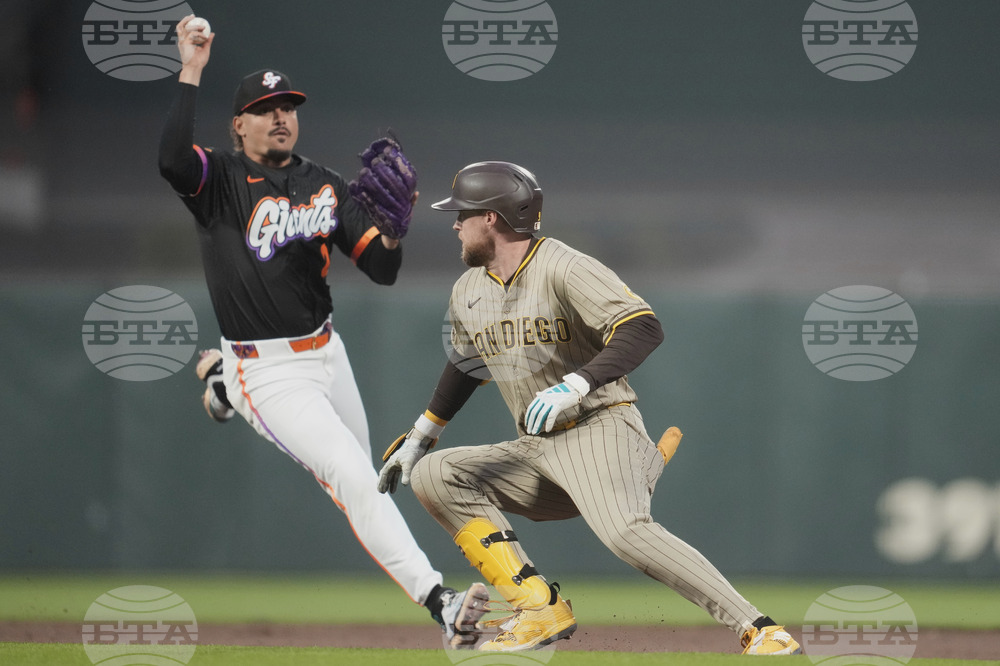 Padres Giants Baseball