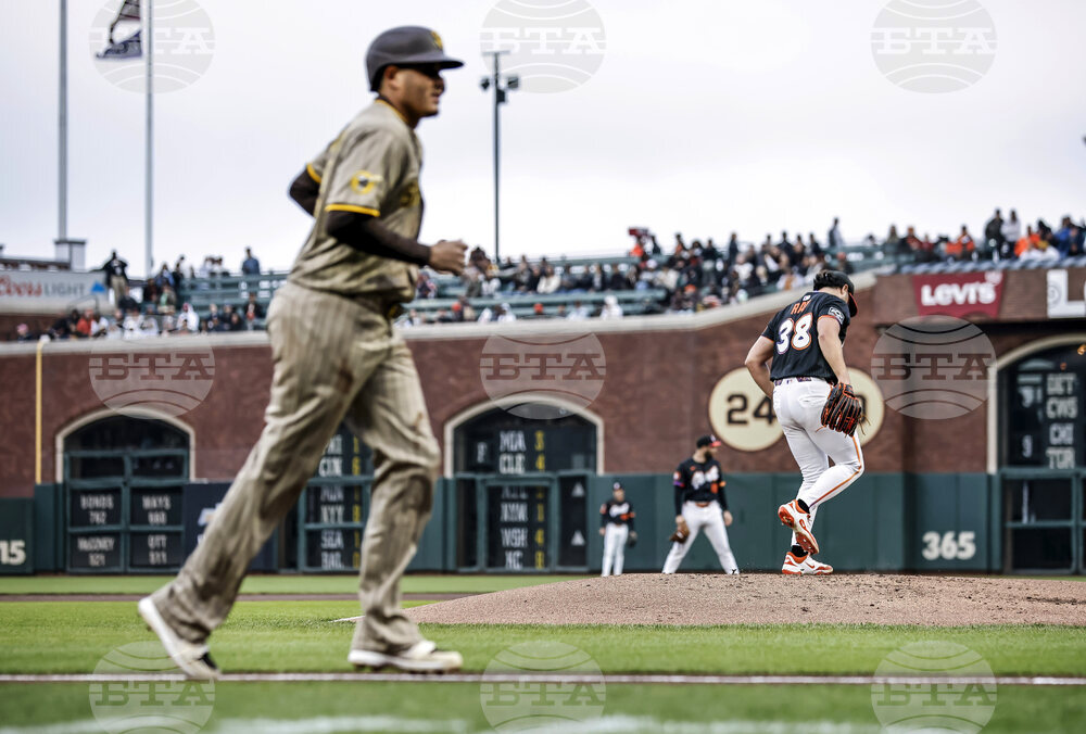 Padres Giants Baseball