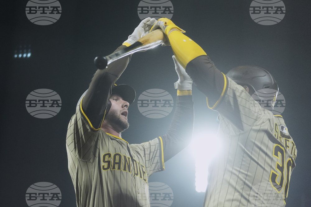 Padres Giants Baseball