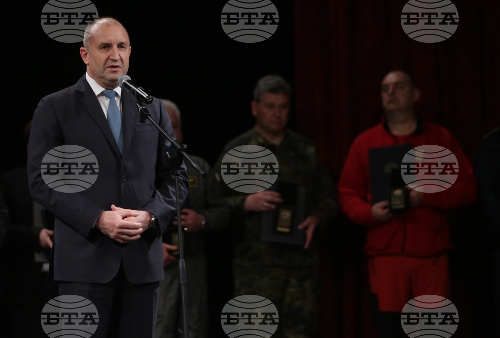 Пожарникар на годината - награди - Румен Радев 