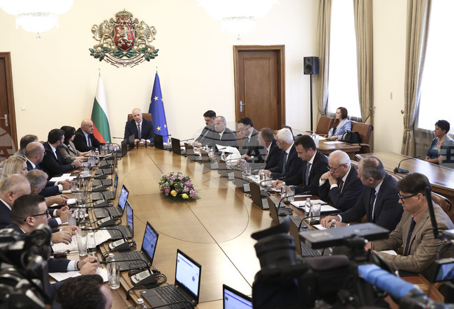 Bulgaria, South Africa to Enhance Science Cooperation