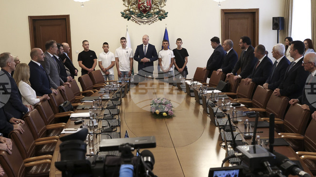 Five Boys Who Helped in Firefighting Efforts in Sungurlare Applauded by Government 