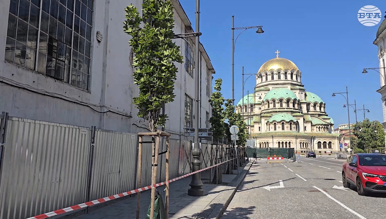 Беше крайно време този ремонт да се случи, сградата беше опасна, казва пред БТА ректорът на НХА – проф. Георги Янков Беше крайно време този ремонт да се случи, сградата беше опасна, казва пред БТА ректорът на НХА – проф. Георги Янков