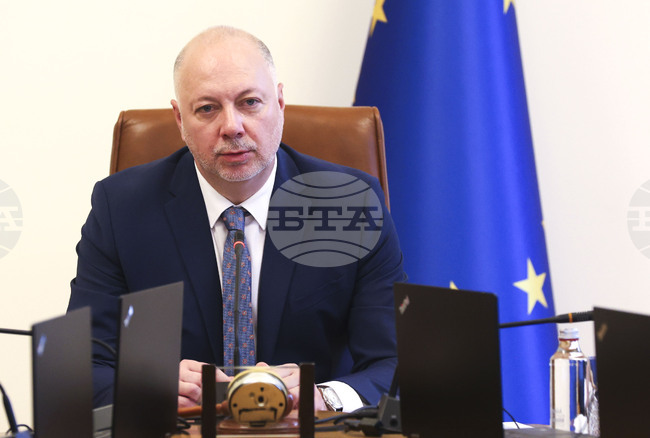 Всички канали за подкрепа на Украйна трябва да продължат да се прилагат като ключов елемент от гаранциите за сигурност, смята премиерът Росен Желязков