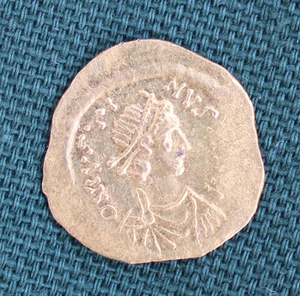 Rare Byzantine Gold Coin Found near Sevlievo