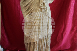 Турция - Анкара - трафик на културни ценности - мраморна статуя