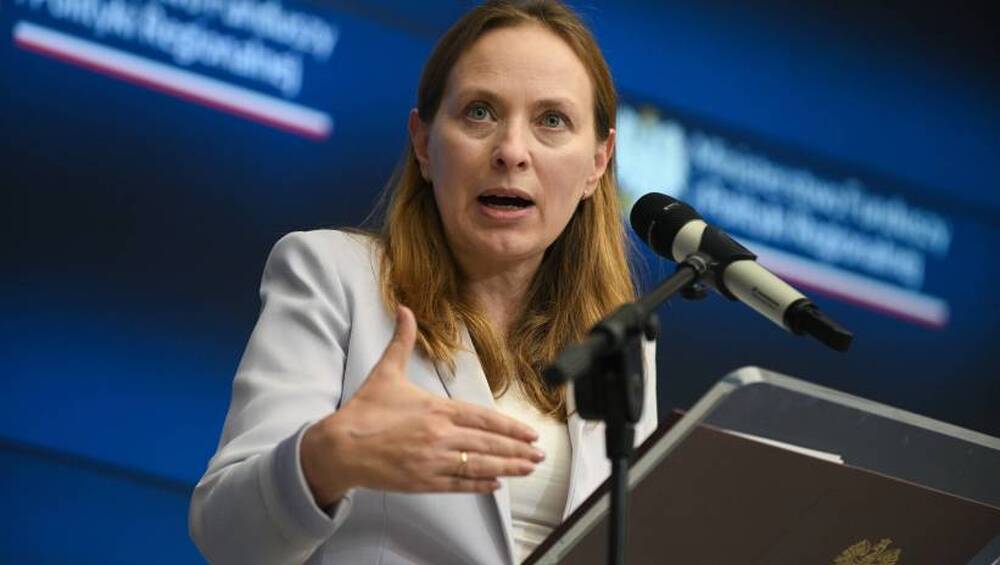 ПАП: Средствата по ПВУ за хотелиери и ресторантьори в Полша са спрени