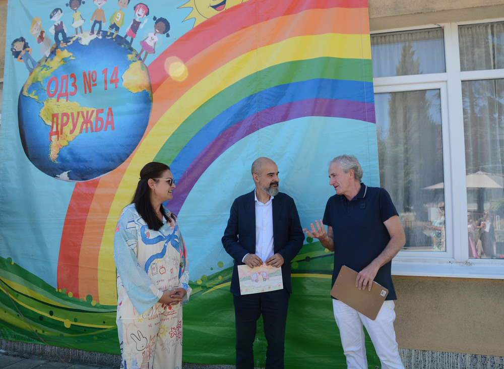 Забавен урок по безопасност на движението по пътищата проведоха децата от ДГ №14 „Дружба“ във Варна