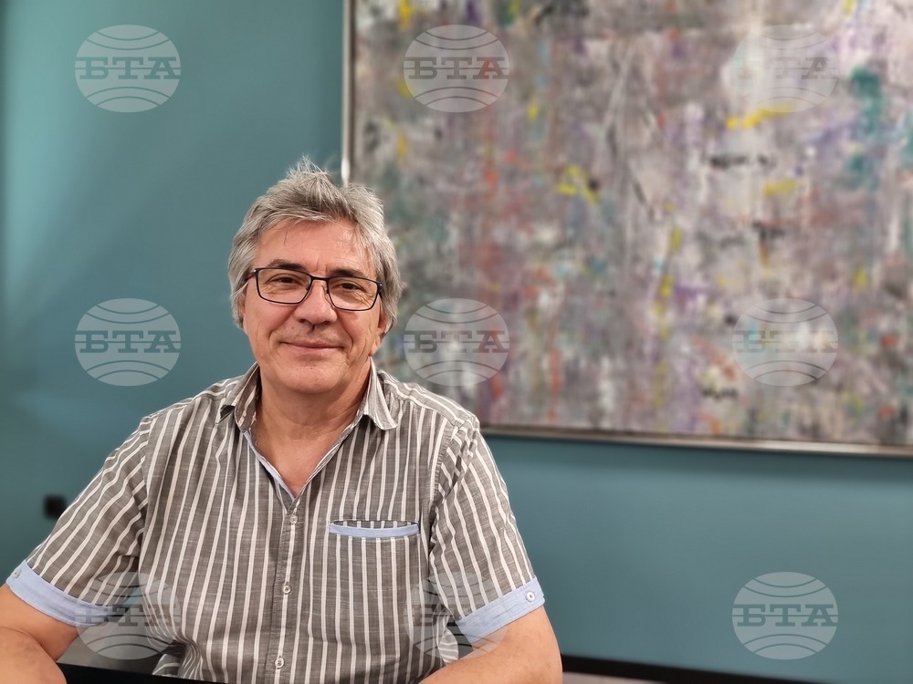 "Хармонт" – Ямбол търси квалифицирани кадри за мебелното производство и дизайн, каза управителят му Недялко Христов 