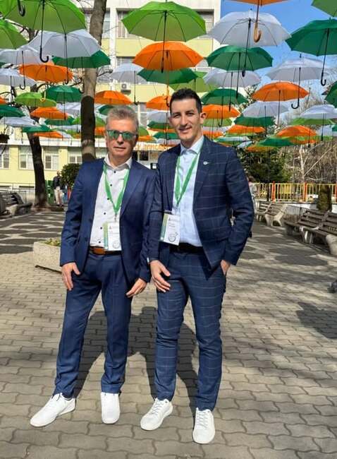 Асен Александров остава начело на Сдружението на директорите в средното образование в България, въпреки че 51-во СУ в София има нов ръководител