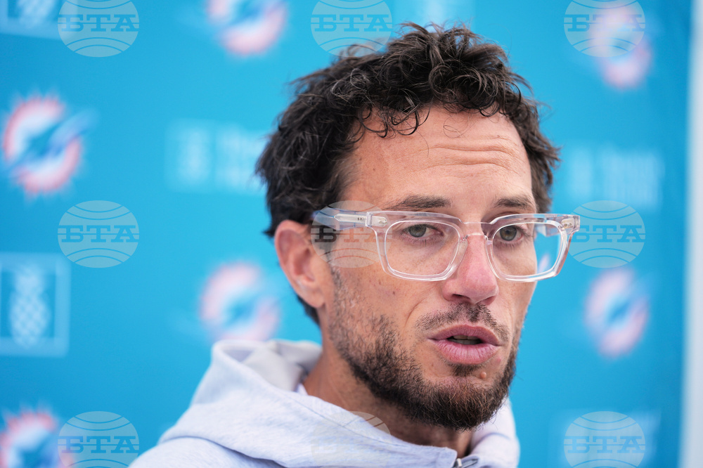 Dolphins Lions Football