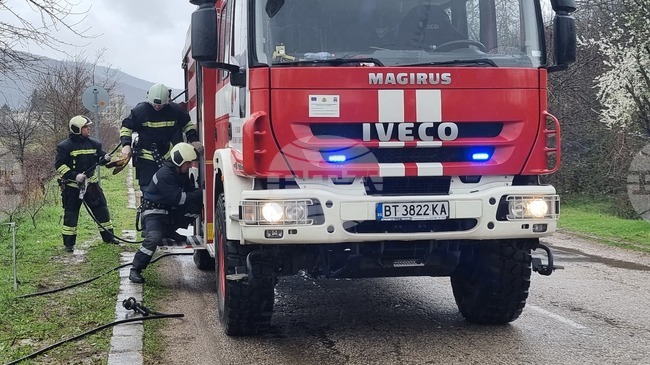 Пожар е избухнал в хижа "Момина скала" и е бил изгасен от хижарите