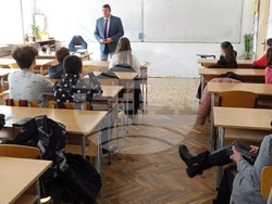 Снимка: Районен съд – Разград - Беседи по Образователната програма на ВСС и МОН в ОУ "Никола Икономов" гр.Разград