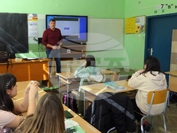 Снимка: Районен съд – Разград - Беседи по Образователната програма на ВСС и МОН в ОУ "Никола Икономов" гр.Разград