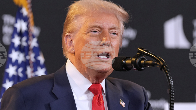 Тръмп каза, че планира среща с Путин и Зеленски, ако насроченият за петък разговор с руския президент в премине успешно