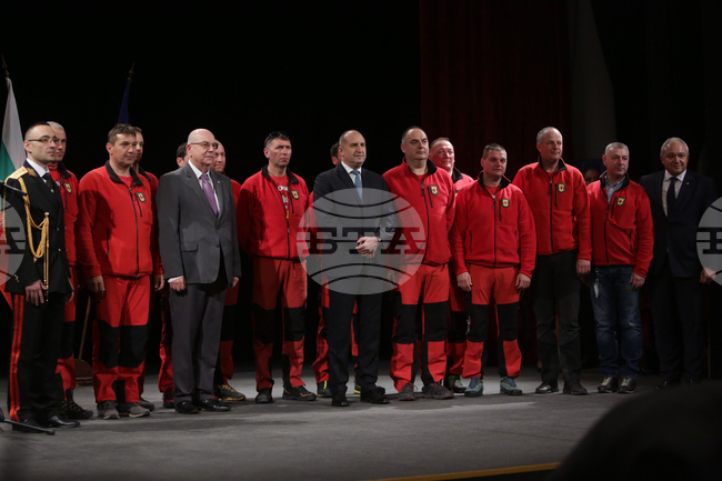 Пожарникар на годината - награди