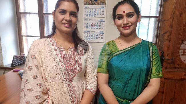 Индийски танцов ансамбъл представи стила одиси в Кюстендил