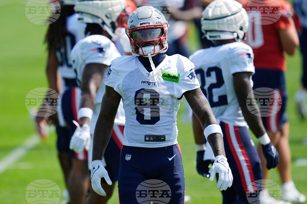 Vikings Patriots Football
