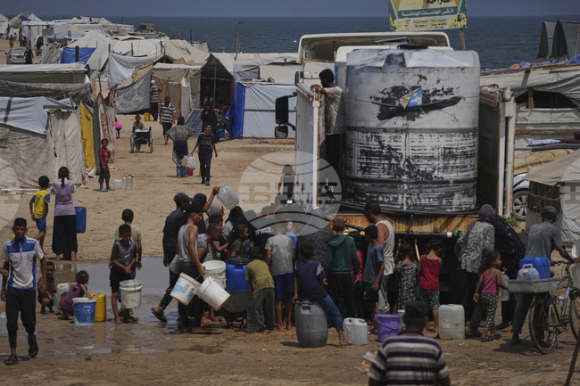 Най-малко 89 палестинци са убити при израелски атаки в Газа 