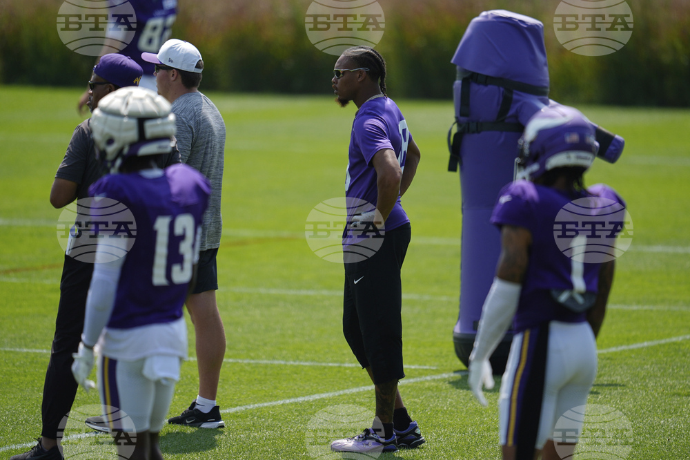 Vikings Patriots Football