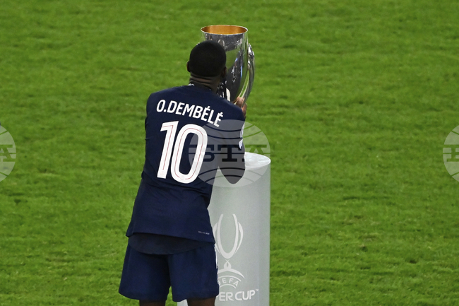 В Пари Сен Жермен са недоволни от треньорския щаб на Франция заради контузията на Усман Дембеле